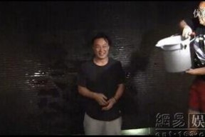 冰桶挑战 明星,爱心传递，助力公益