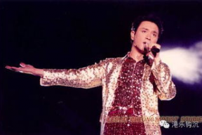 张国荣红演唱会照片,光影交织的永恒旋律