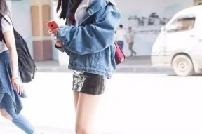 小白鞋女明星,时尚潮流的完美邂逅